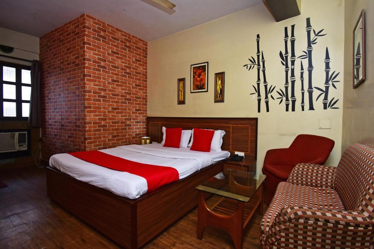 Oyo 2510 Near Camac Street Hotell Calcutta Exteriör bild