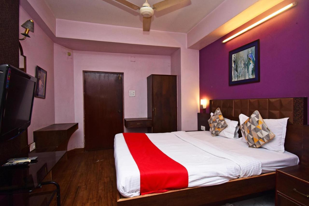 Oyo 2510 Near Camac Street Hotell Calcutta Exteriör bild