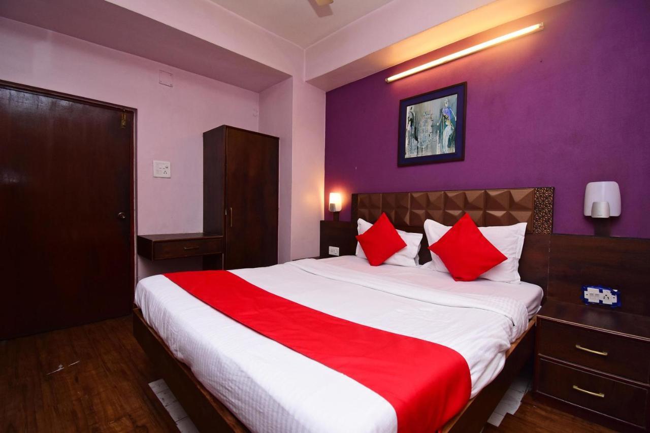Oyo 2510 Near Camac Street Hotell Calcutta Exteriör bild