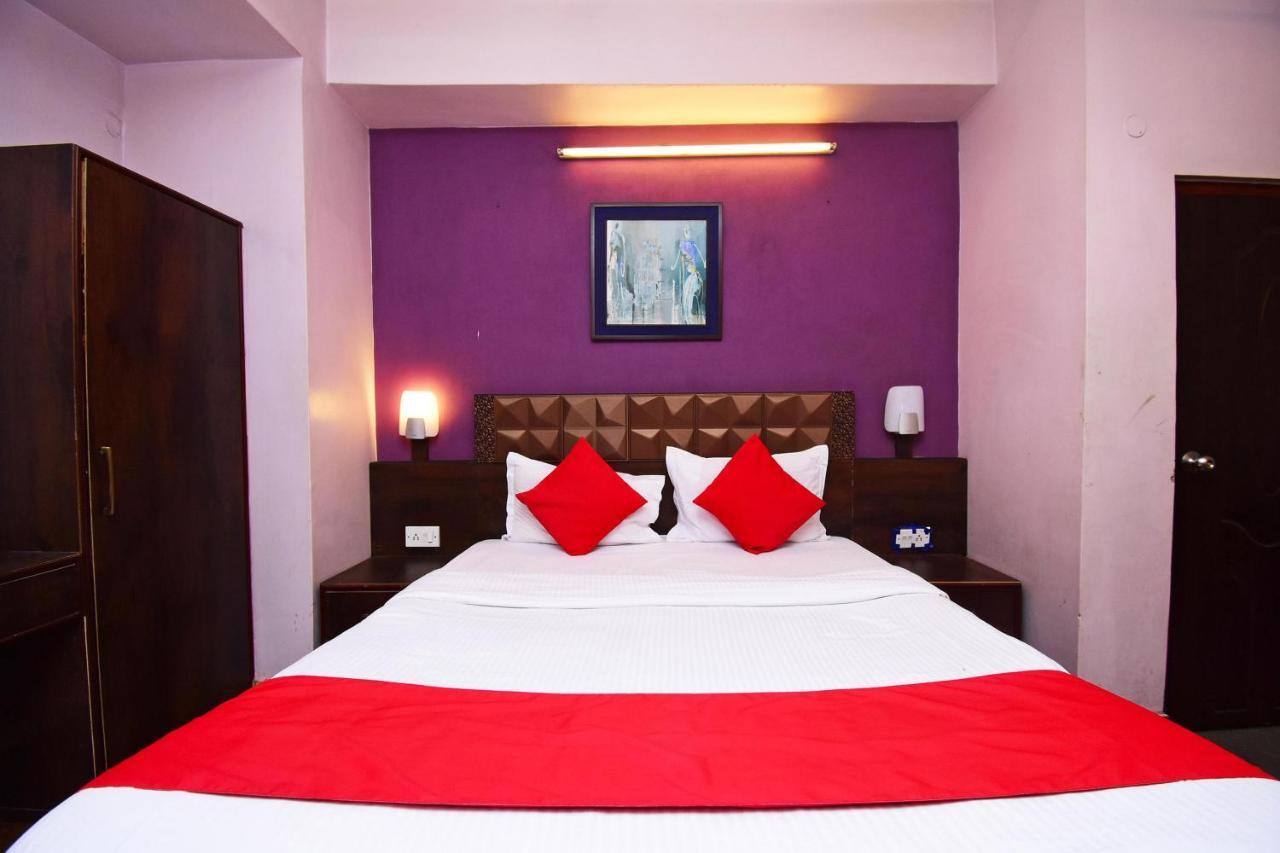 Oyo 2510 Near Camac Street Hotell Calcutta Exteriör bild