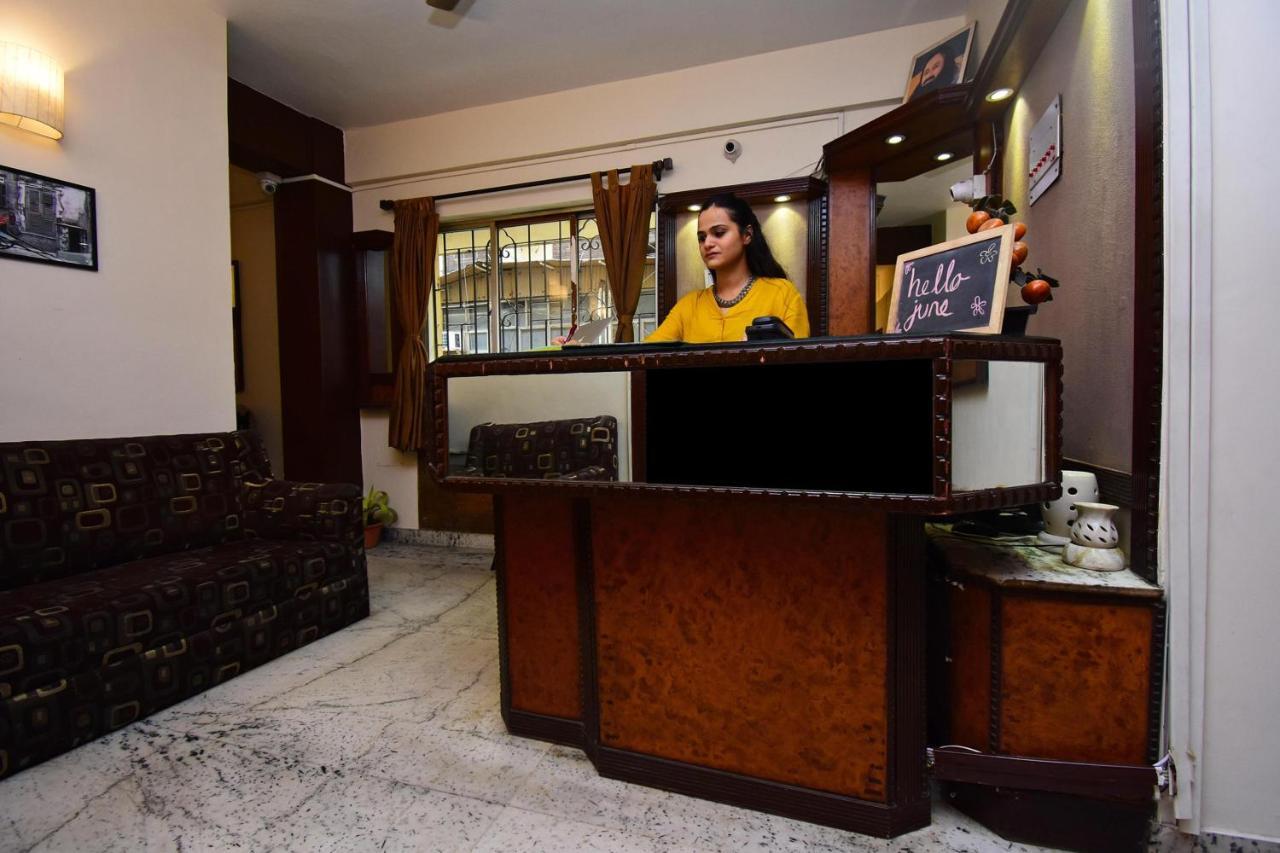 Oyo 2510 Near Camac Street Hotell Calcutta Exteriör bild